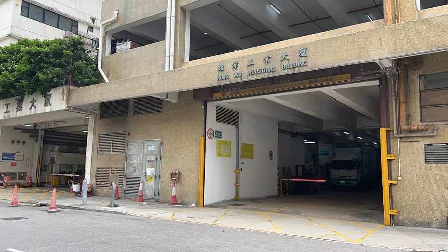 HKG Warehouse · Devanning & Forwarder Delivery